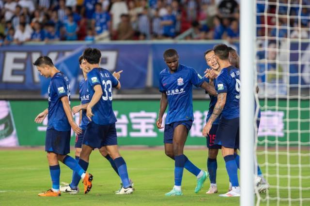 【中超】路易斯头球汪海健直红 申花客场1比0胜海牛