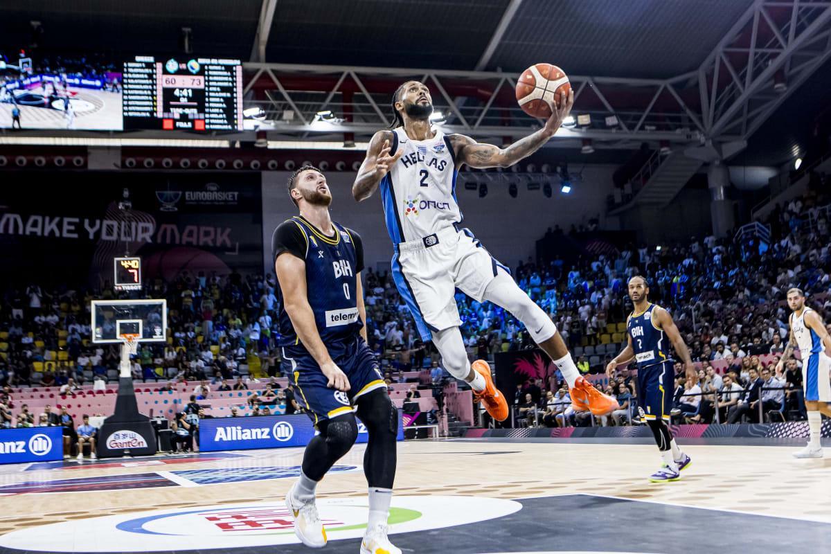 赛程更新-前老鹰灰熊独行侠后场依然表现平平，他不是一名能打硬仗的球员？