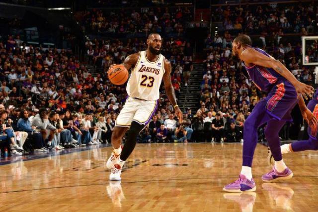 足球竞猜平台-回应！詹姆斯：湖人罚球多是因为我们很少投三分